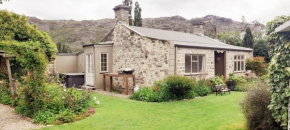 Historic Clyde cottage guest house
